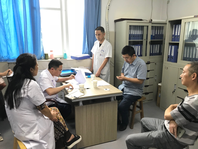 專家組現(xiàn)場打分、總結(jié).jpg